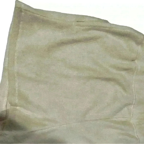 Project Social T Women's Beige Casual Shorts Size M Elastic Waistband - Picture 3 of 12